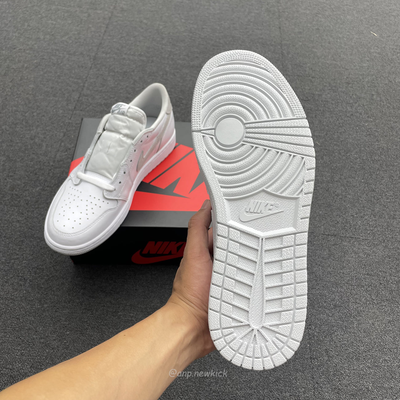 Air Jordan 1 Low OG Neutral Grey CZ0790-100