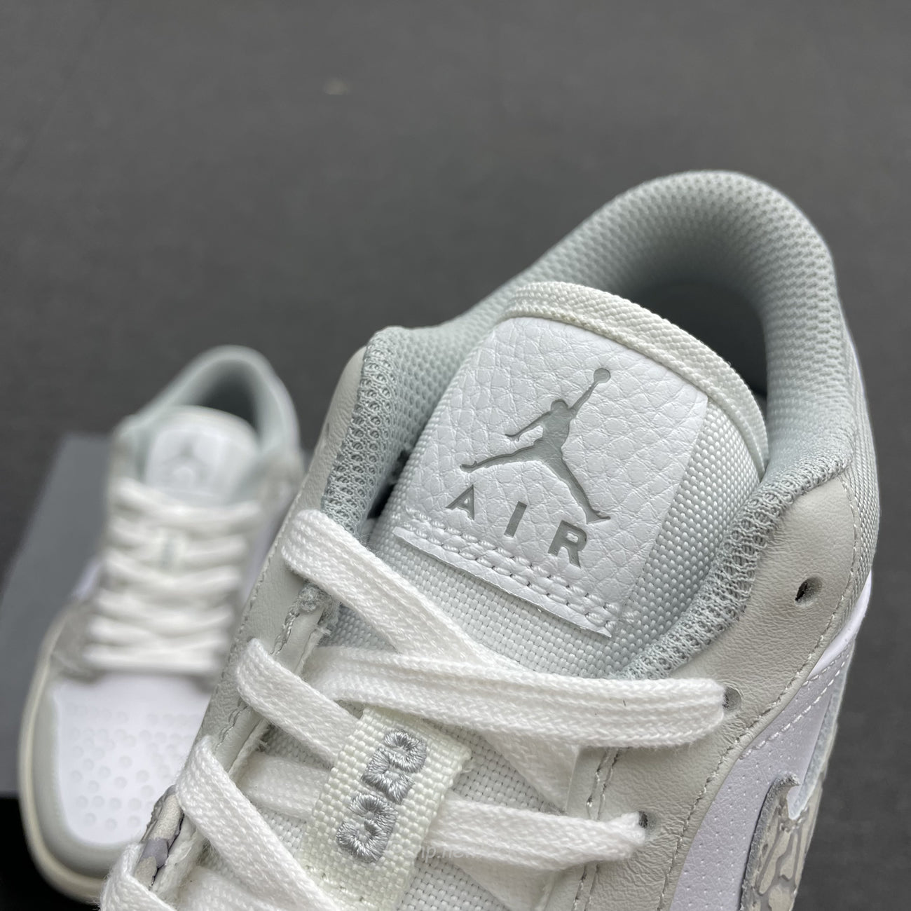 Air Jordan 1 Low PRM Smoke Grey Elephant DH4269-100