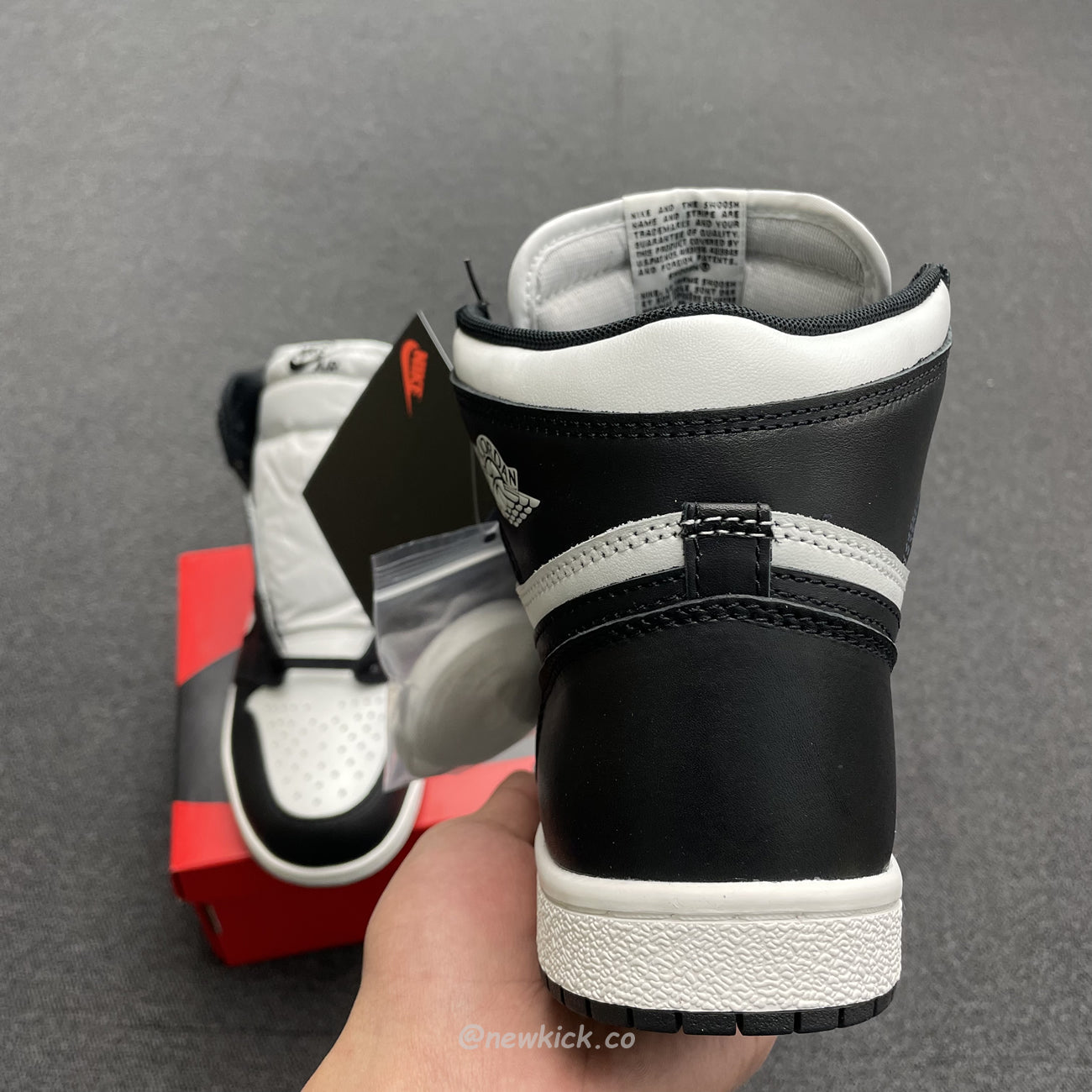 Air Jordan 1 Retro High 85 Black White 2023 BQ4422-001
