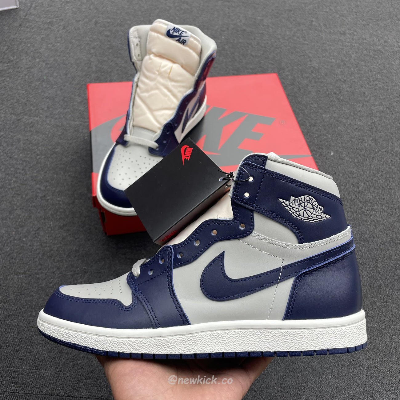 Air Jordan 1 Retro High 85 Georgetown BQ4422-400