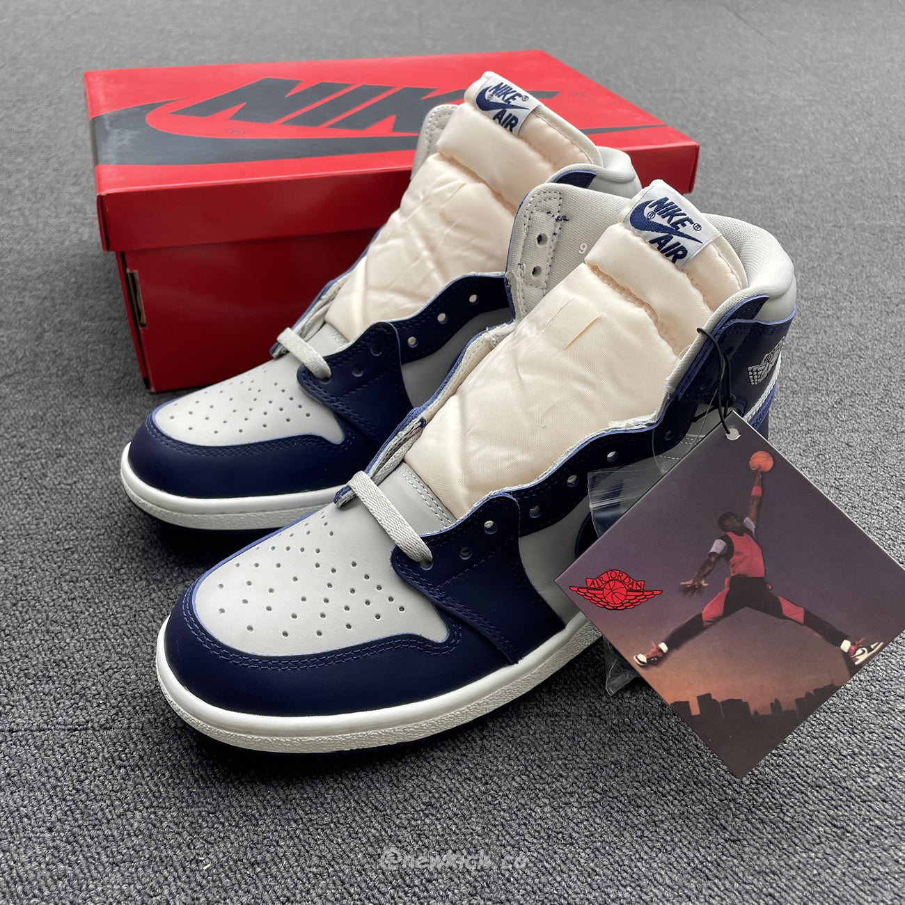 Air Jordan 1 Retro High 85 Georgetown BQ4422-400