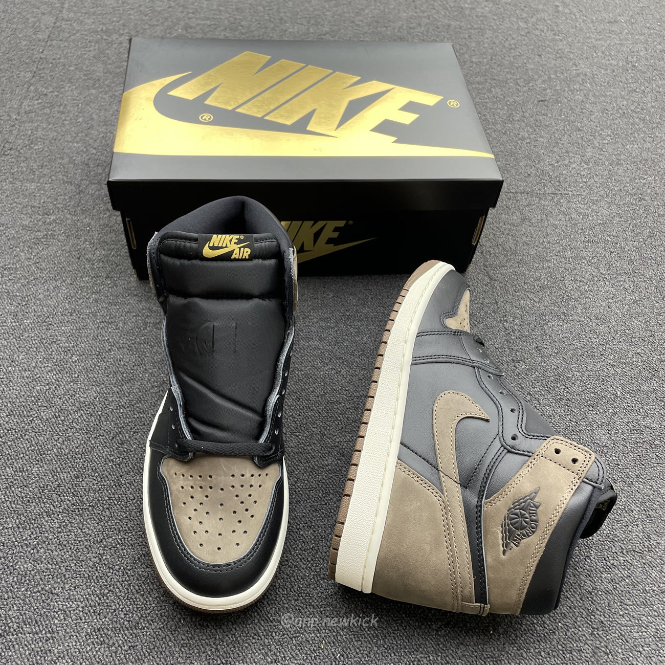 Air Jordan 1 Retro High OG Palomino DZ5485-020