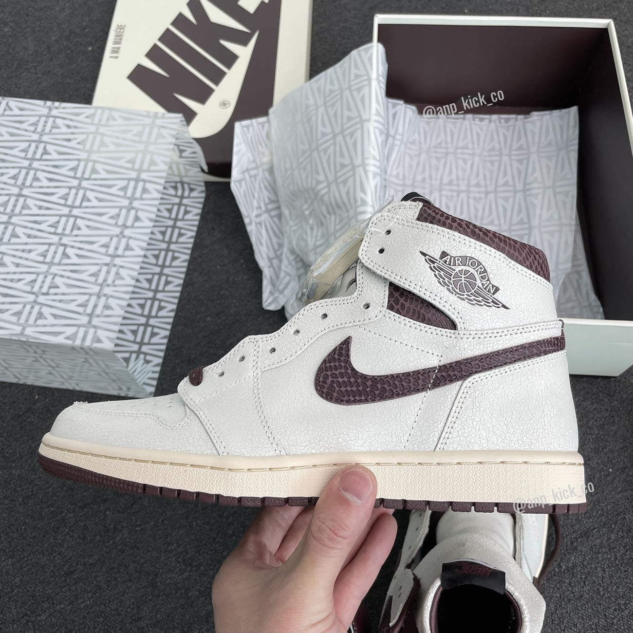 A Ma Mani?e x Air Jordan 1 High OG Sail and Burgundy DO7097-100