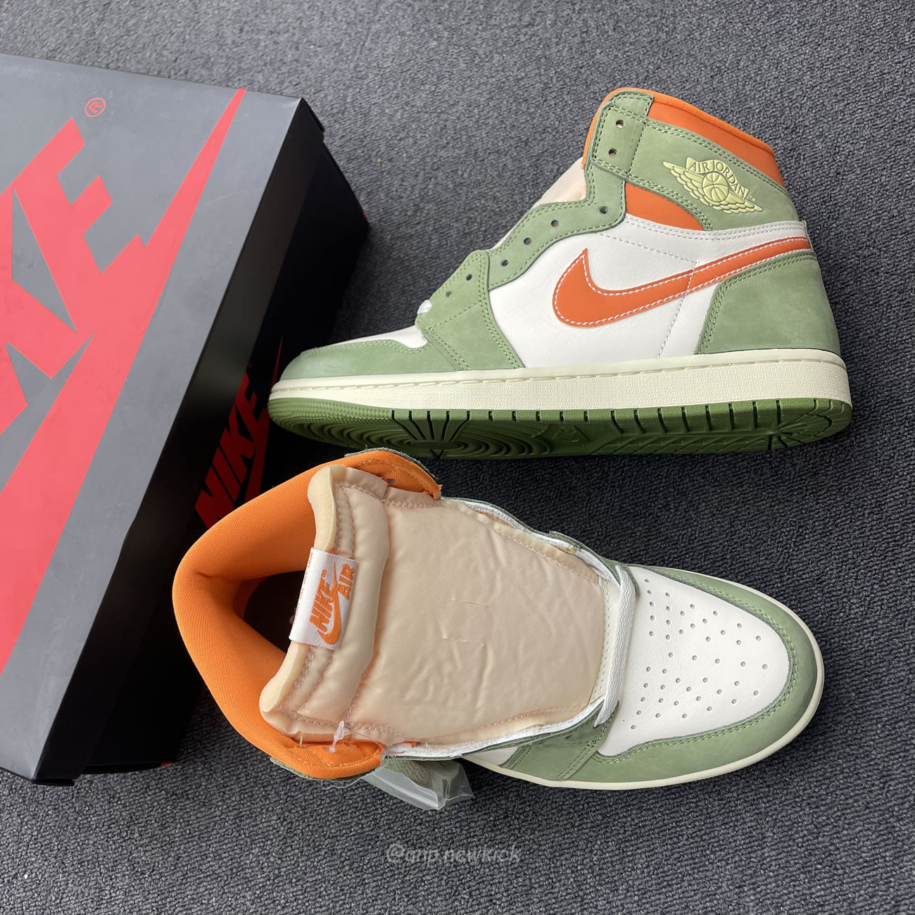 Air Jordan 1 High OG Craft Celadon FB9934-300