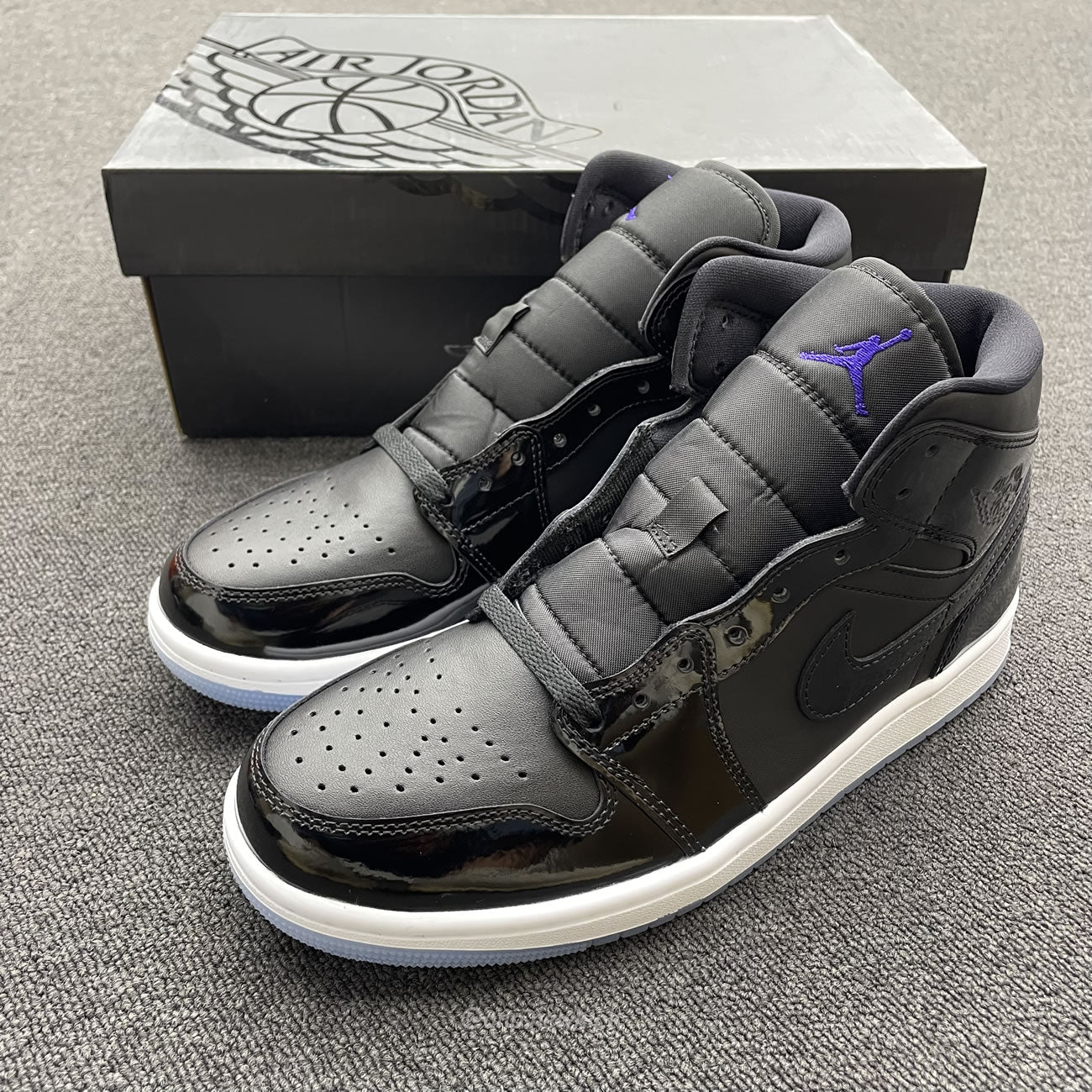 Air Jordan 1 Mid SE Space Jam DV1308-004