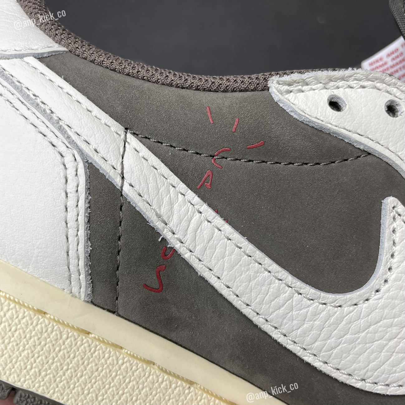 Travis Scott x Air Jordan 1 Low OG Reverse Mocha DM7866-162