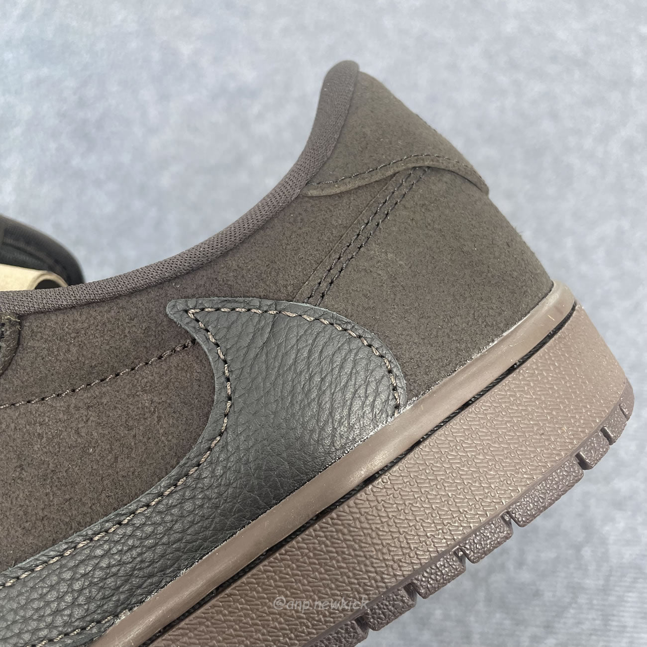 Travis Scott x Air Jordan 1 Low OG Velvet Brown DM7866-202