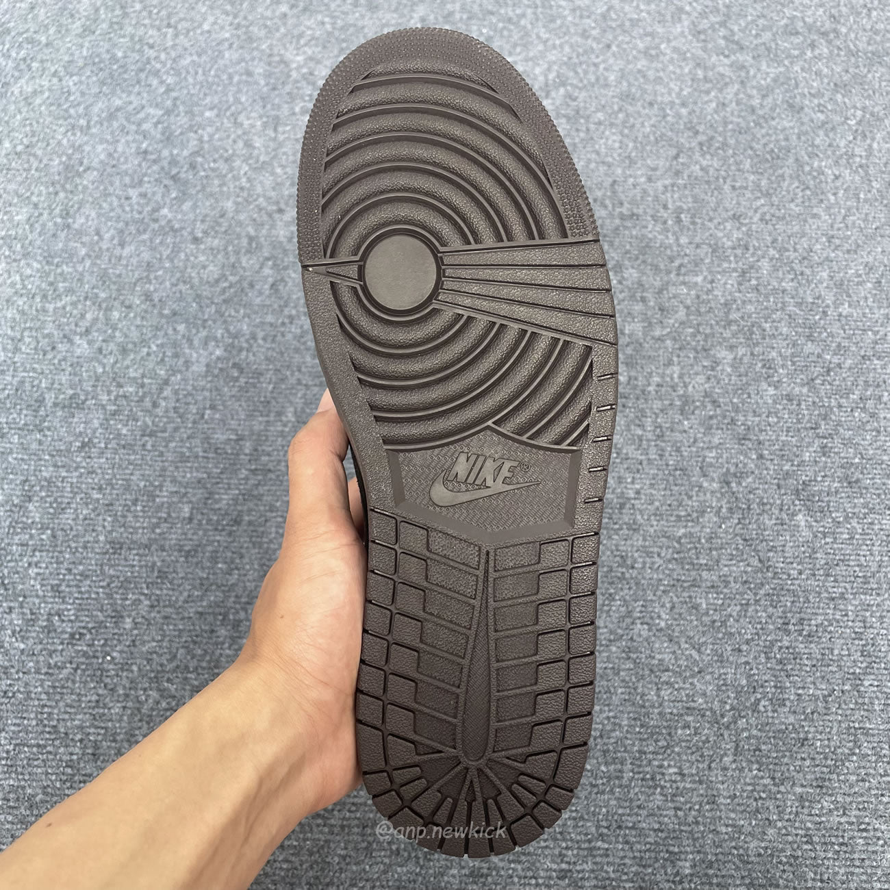 Travis Scott x Air Jordan 1 Low OG Velvet Brown DM7866-202