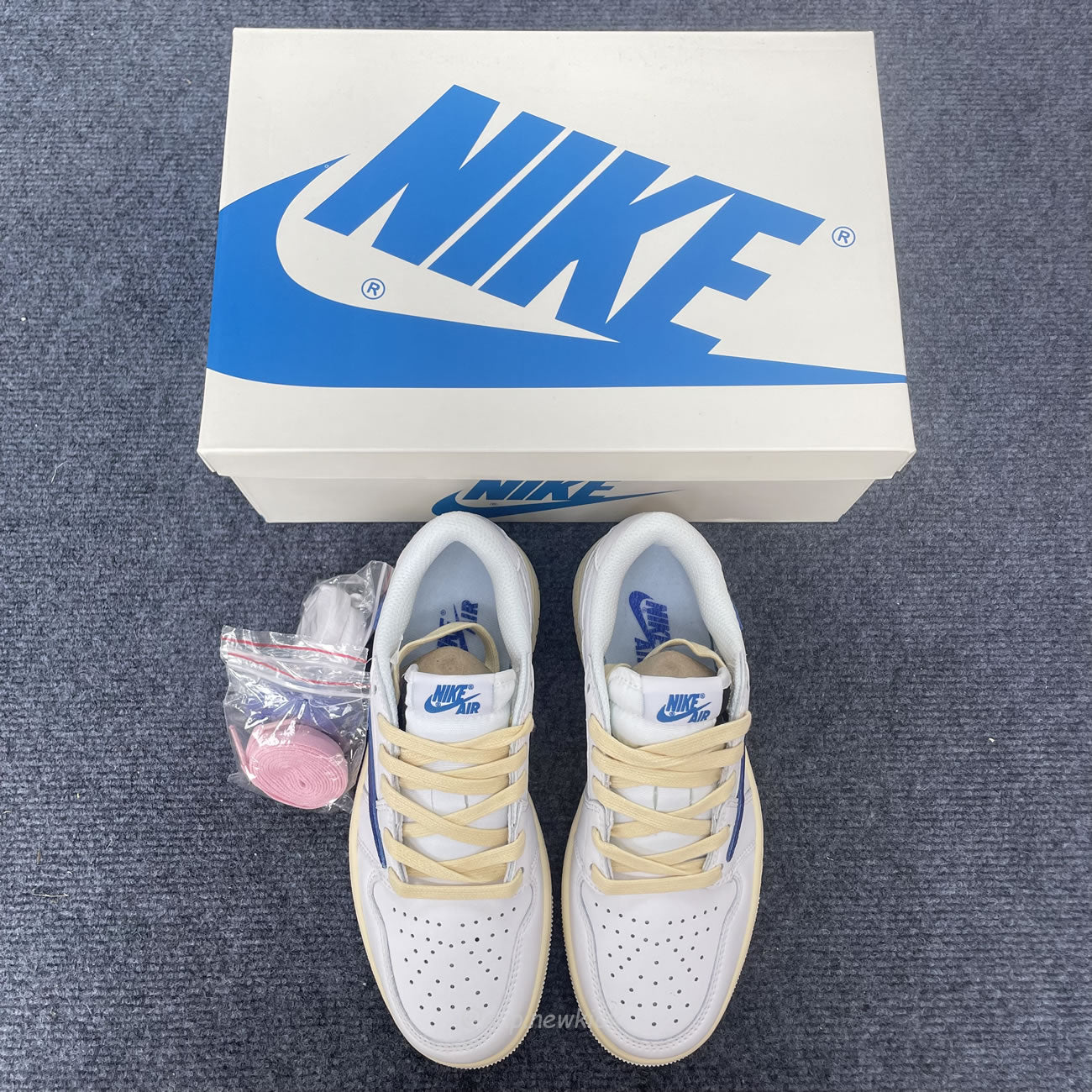Travis Scott x fragment design x Air Jordan 1 Low White Blue DH68369-186