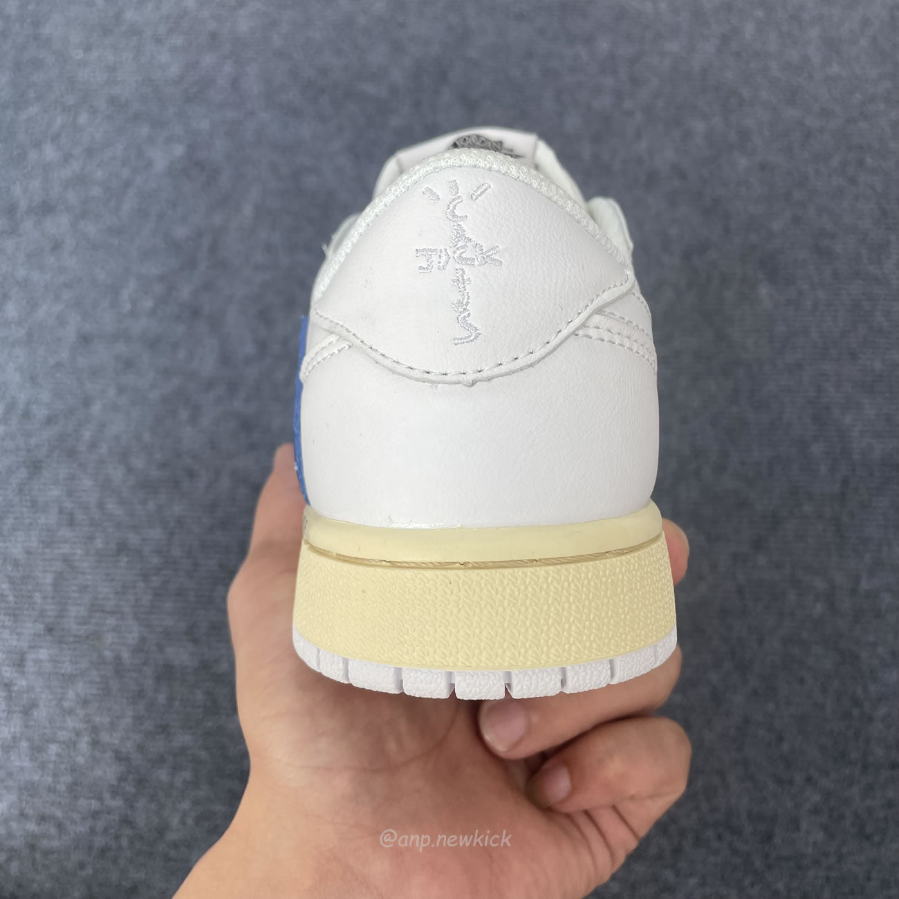 Travis Scott x fragment design x Air Jordan 1 Low White Blue DH68369-186