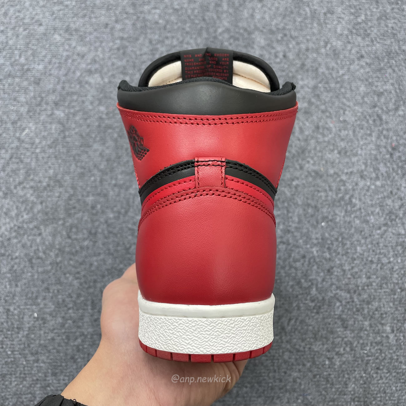 Air Jordan 1 'High '85' Bred 2025 HV6674-067