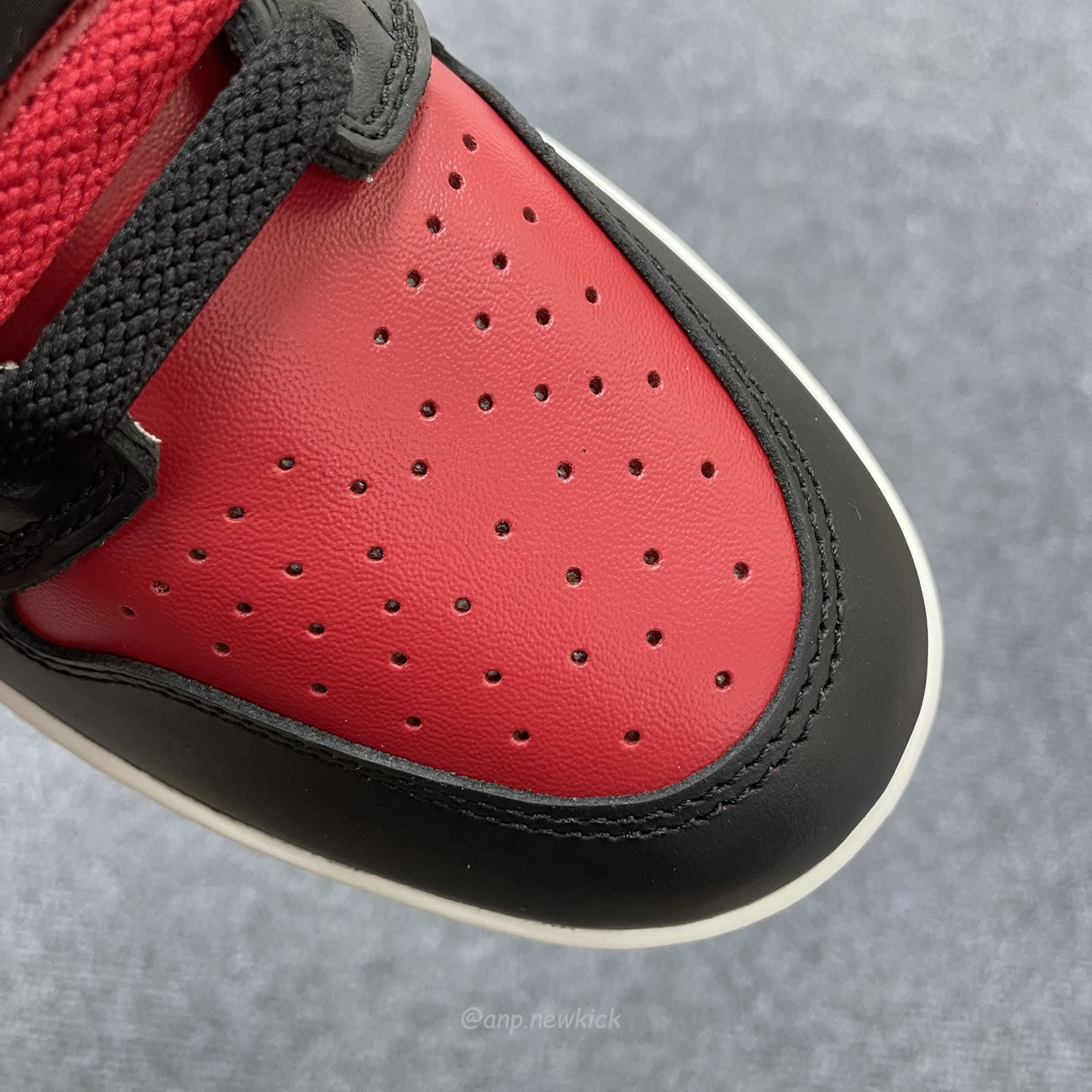 Air Jordan 1 'High '85' Bred 2025 HV6674-067